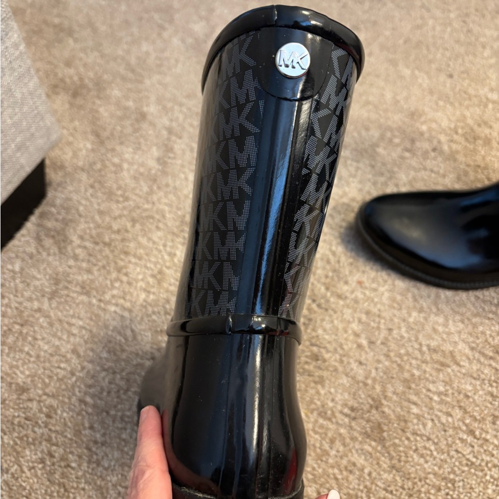 Michael Kors rain boots - Picture 5 of 5